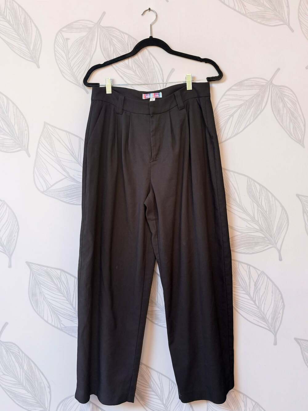 Urban Outfitters Black Pleated Wide Leg Tailored Trousers Pants Size 8